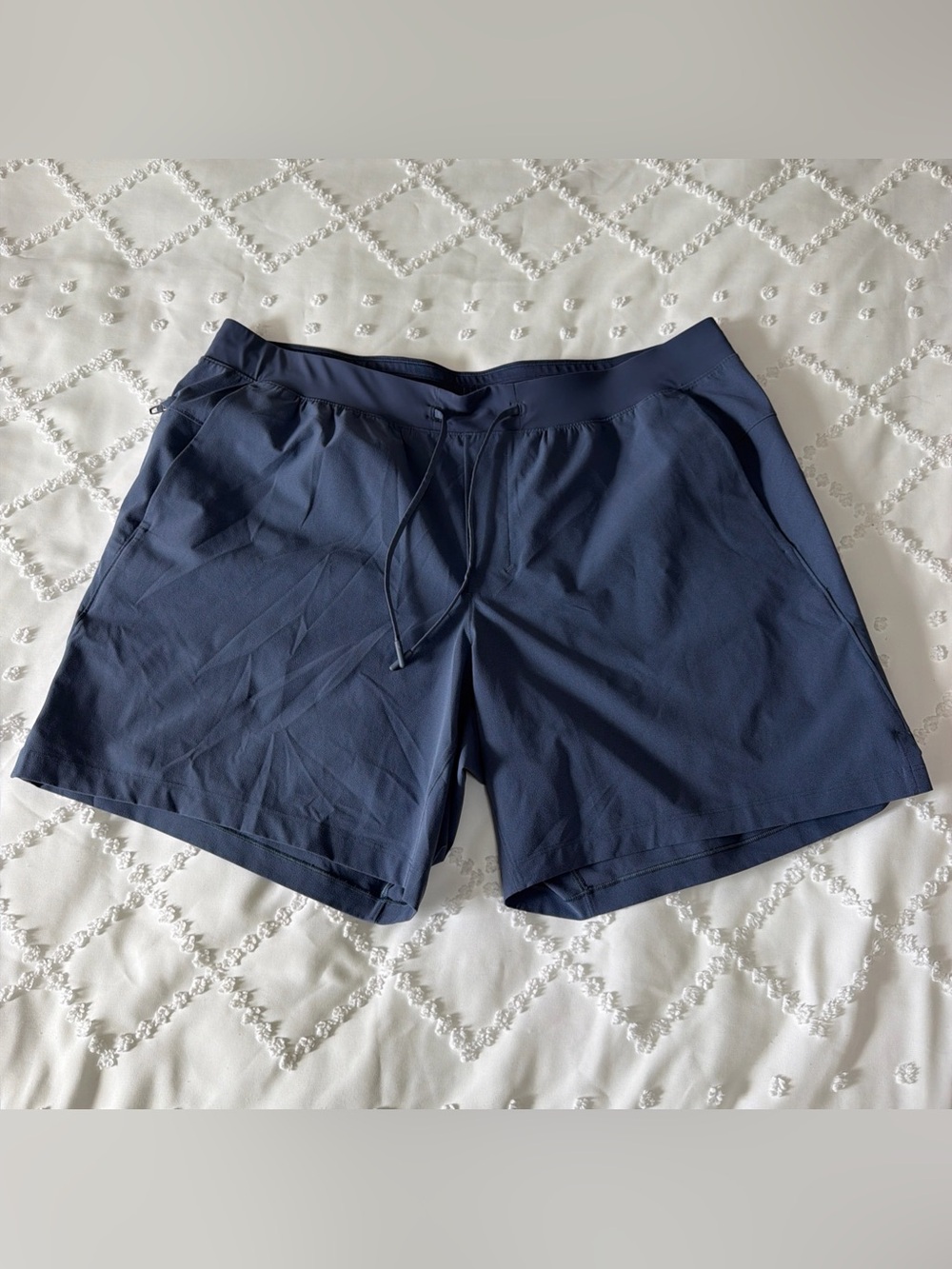 Lululemon License To Train Men XXL 2XL Blue Linerless 7" Shorts LM7BJ0S